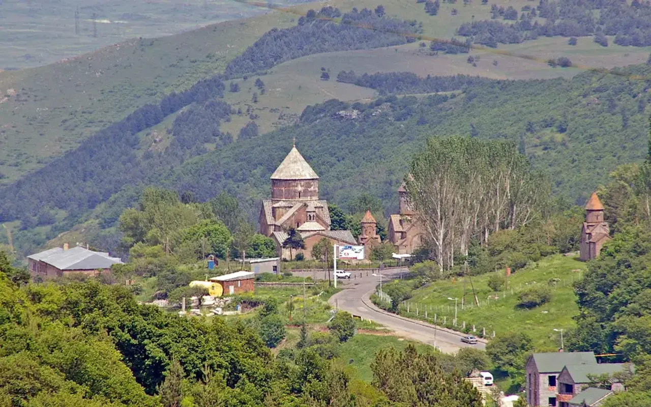 main photo